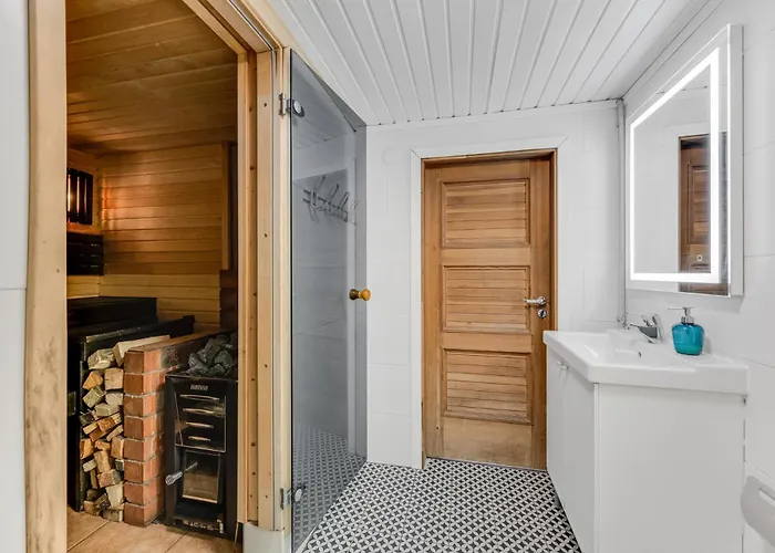 With Sauna Lejlighed